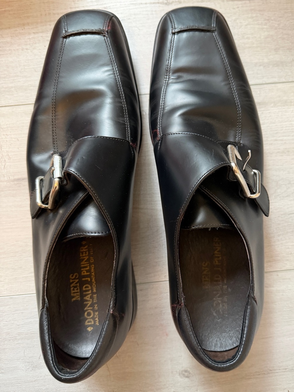 Donald J. Pliner Black Leather Dress Shoes 12 Excellent condition